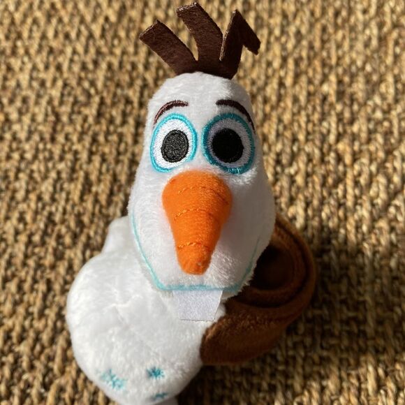 Olaf hugging clip - Picture 3 of 3